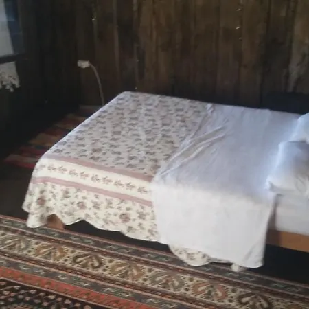 Πανσιόν Mehtap *