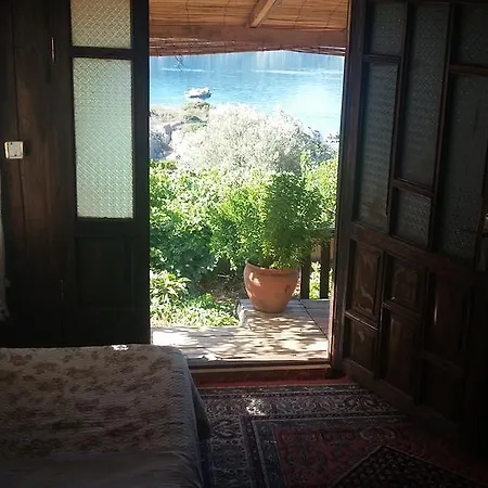 Πανσιόν Mehtap Kaleucagız